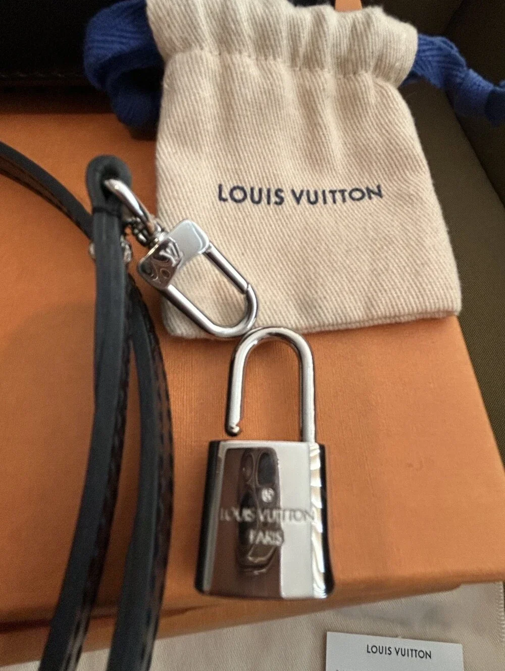 Louis Vuitton Alma BB In Blk Epi Leather